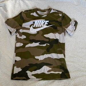 Nike Tee